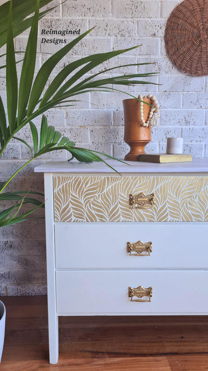 Enchanted Garden - Stencil