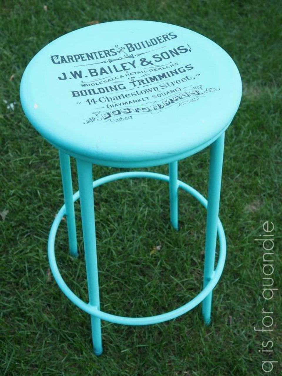 The Gulf Chalk Mineral Paint