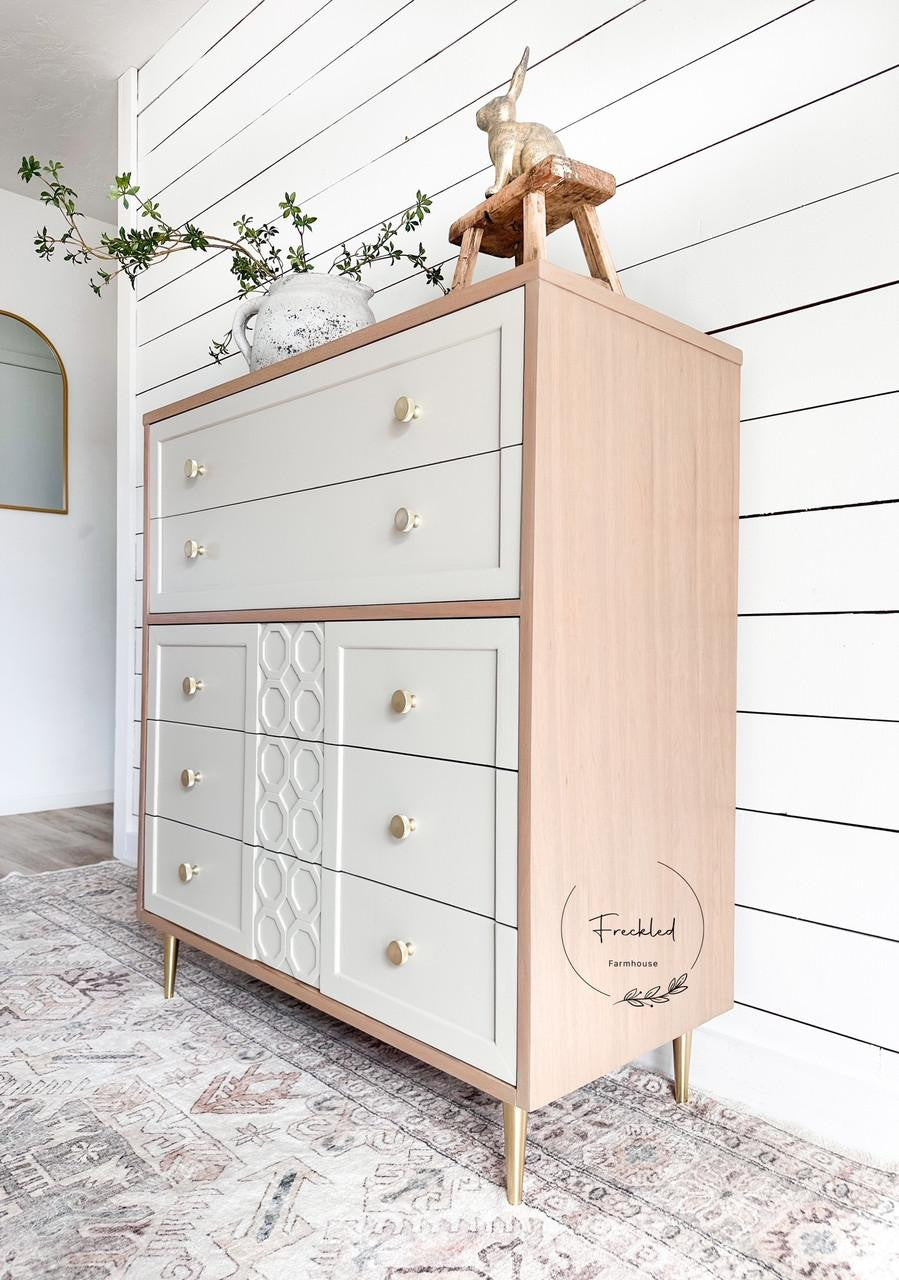 Oyster Silk All-In-One Mineral Paint®